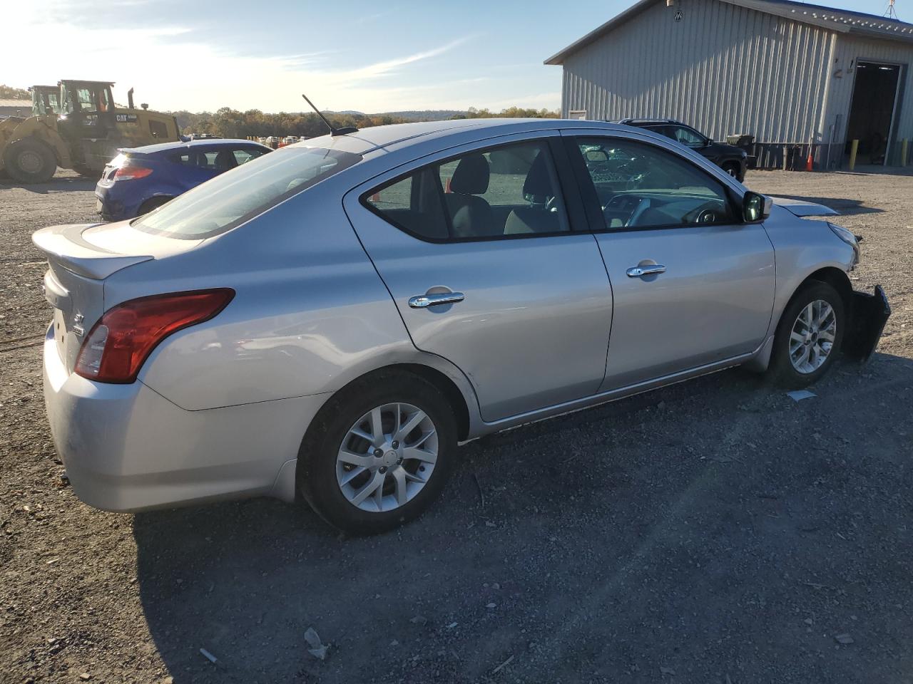 NISSAN VERSA S