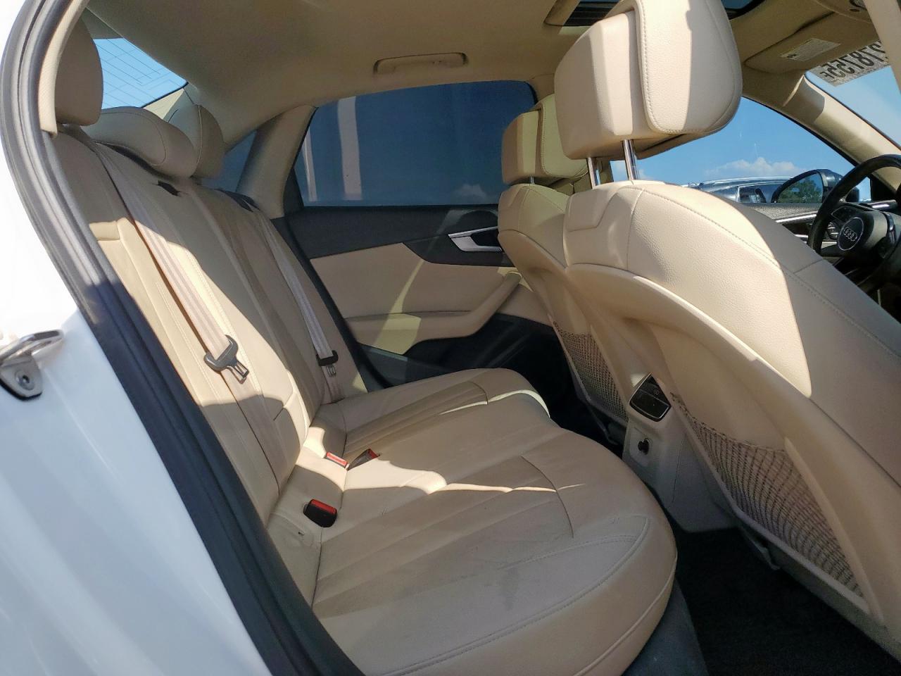 AUDI A4 ULTRA PREMIUM