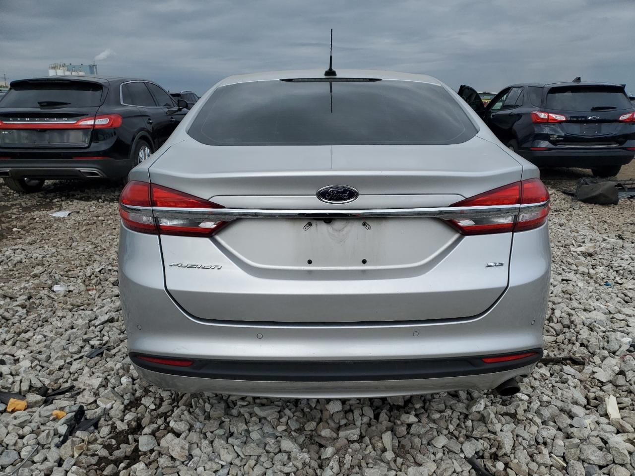 FORD FUSION SE