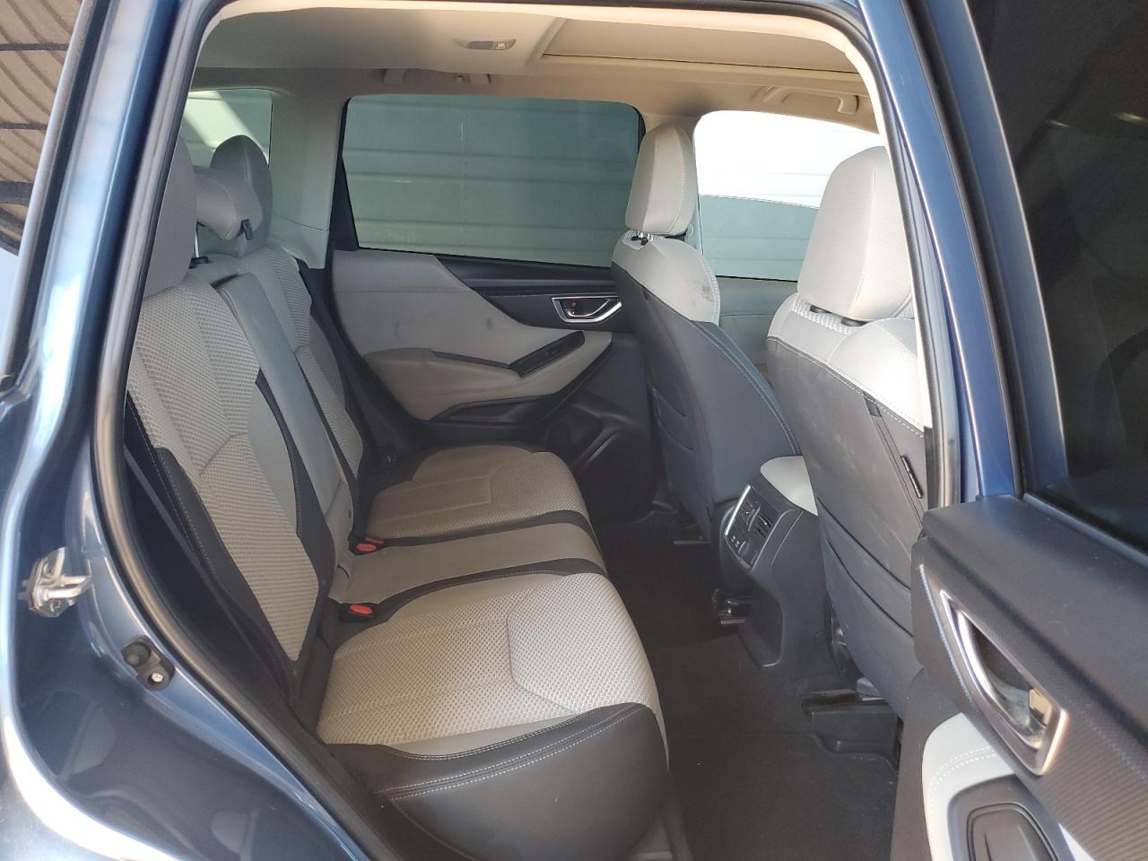 SUBARU FORESTER PREMIUM