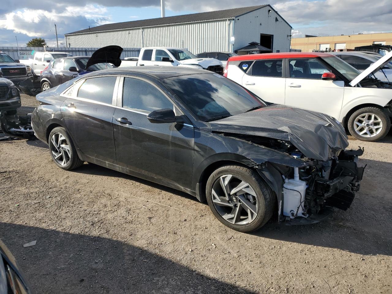 HYUNDAI ELANTRA LUXURY