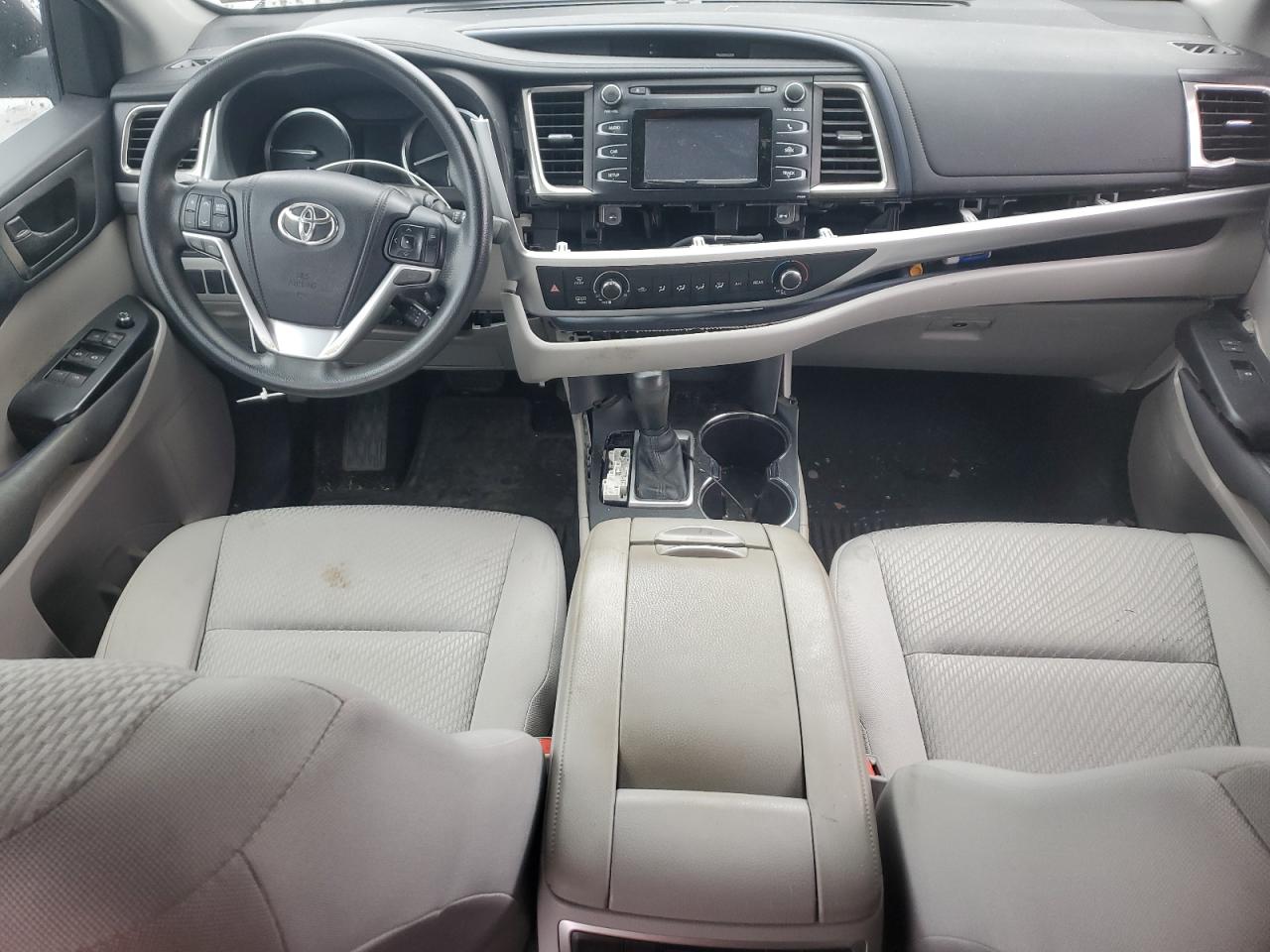 TOYOTA HIGHLANDER LE
