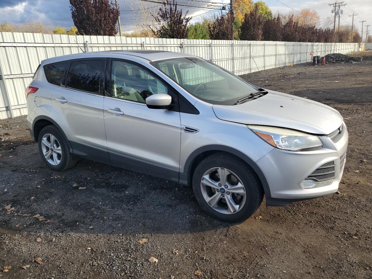 FORD ESCAPE SE