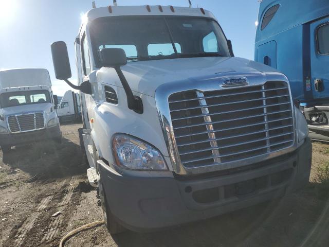 Global Auto Auctions: 2017 FREIGHTLINER CASCADIA 1