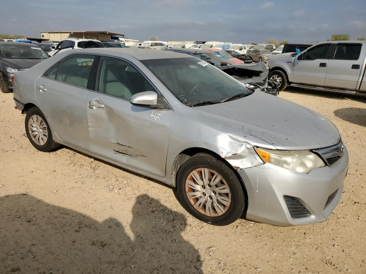TOYOTA CAMRY L