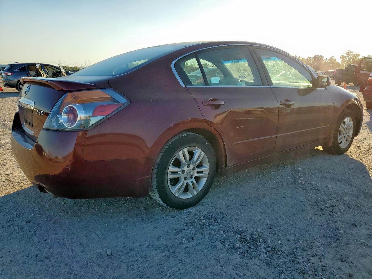NISSAN ALTIMA BASE
