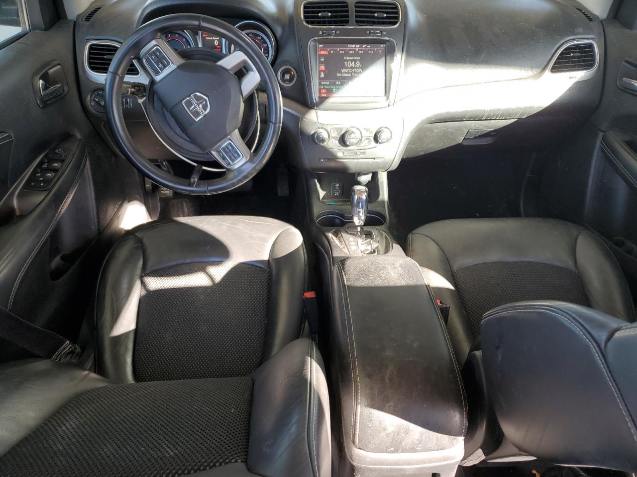 DODGE JOURNEY CROSSROAD