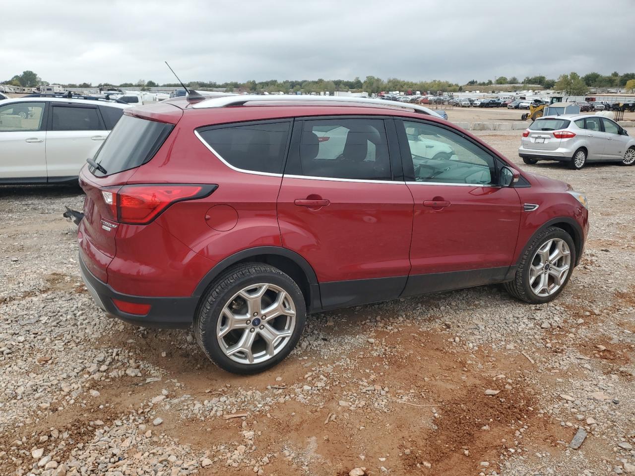 FORD ESCAPE TITANIUM