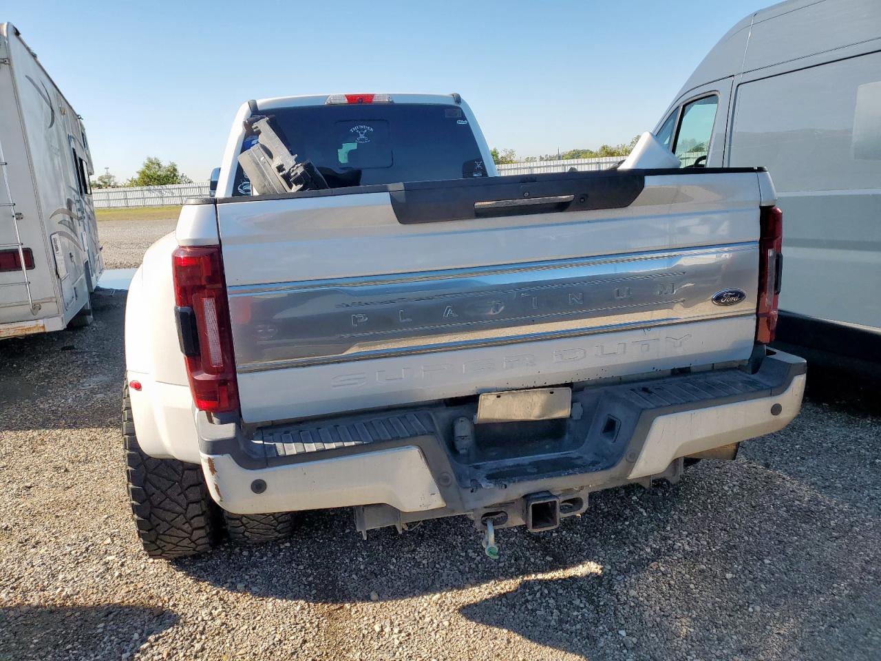 FORD F-350 SUPER DUTY