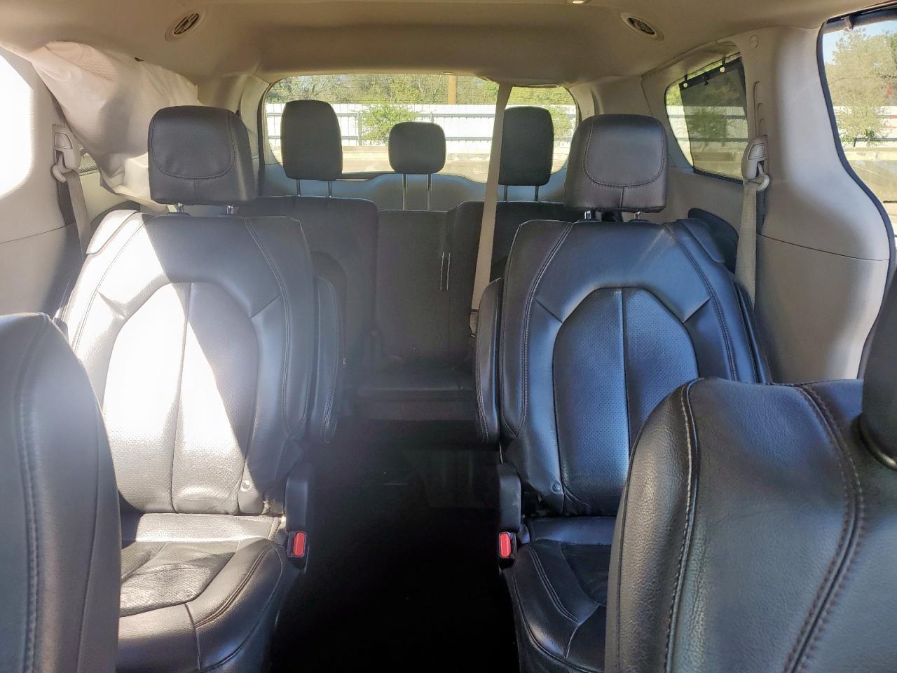 CHRYSLER PACIFICA TOURING L