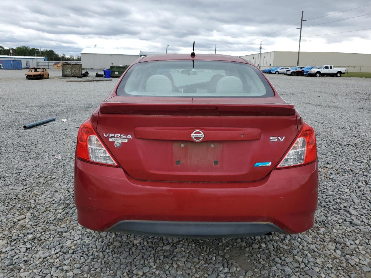 NISSAN VERSA S