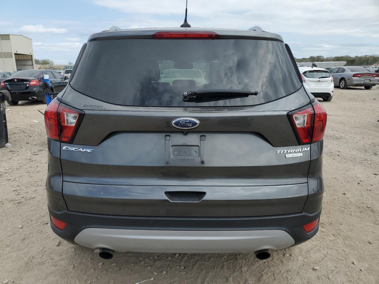 FORD ESCAPE TITANIUM