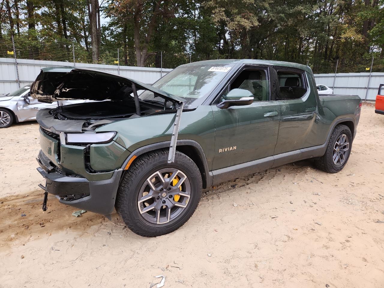 RIVIAN R1T ADVENTURE