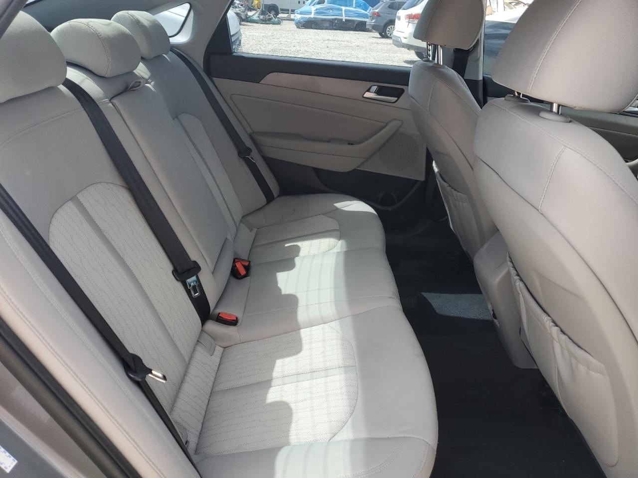 HYUNDAI SONATA HYBRID