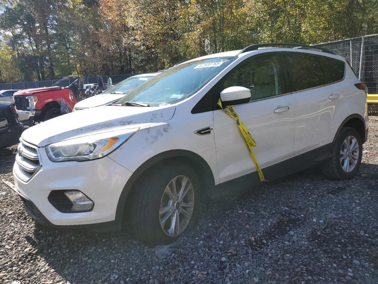 FORD ESCAPE SE
