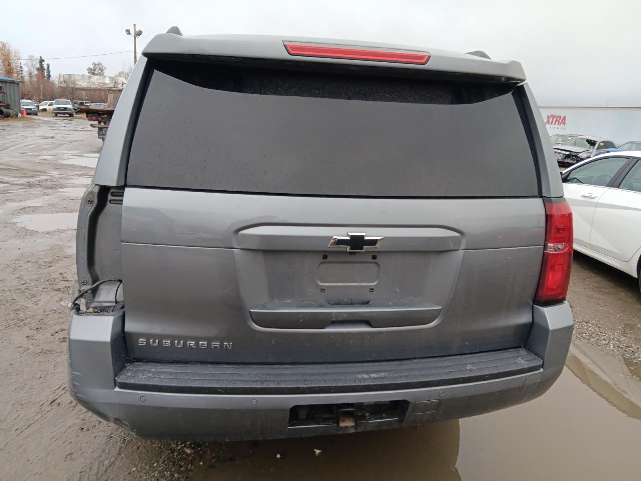 CHEVROLET SUBURBAN C1500 LS