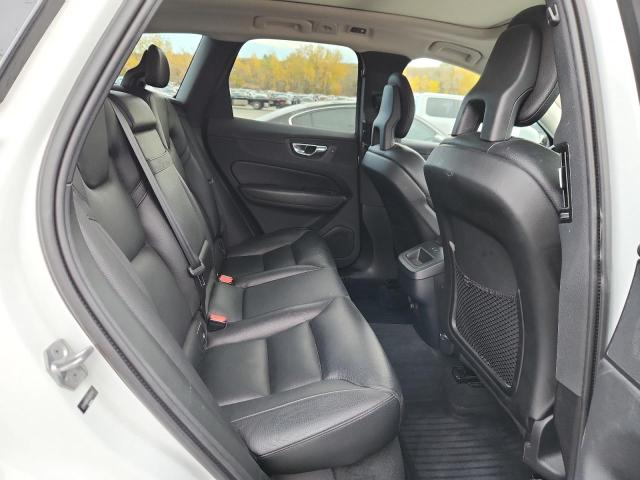 2018 VOLVO XC60 T5 LYV102RK6JB121771