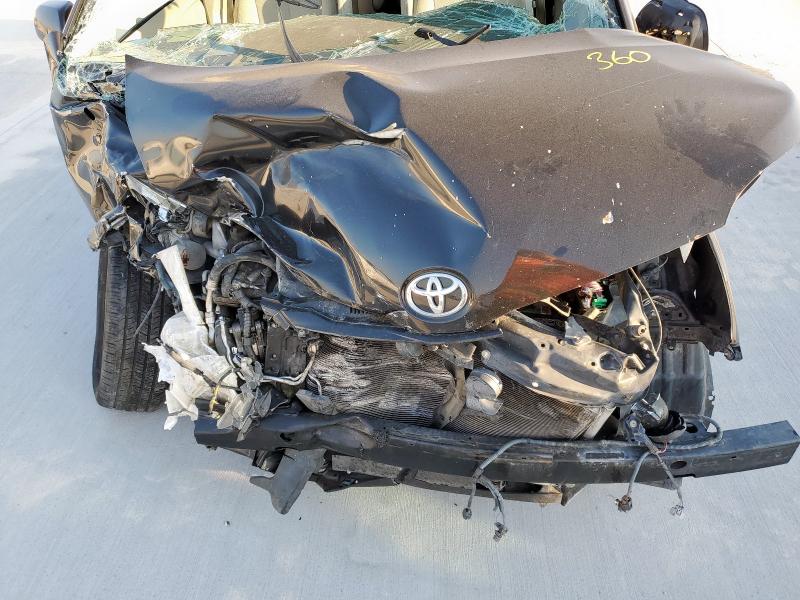 2014 TOYOTA SIENNA LE #3305681735