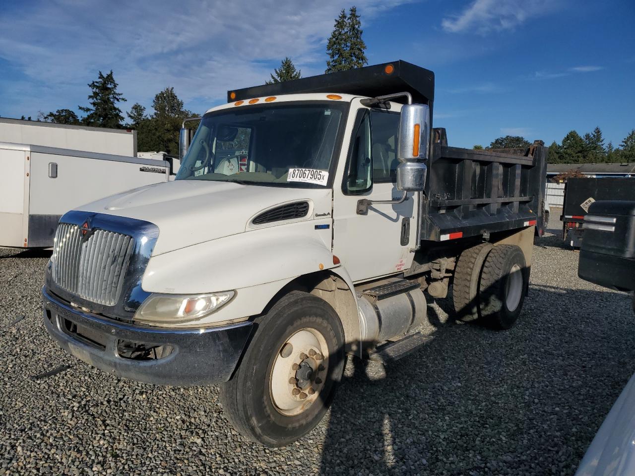 Lot #3265816223 2011 INTERNATIONAL 4000 4300