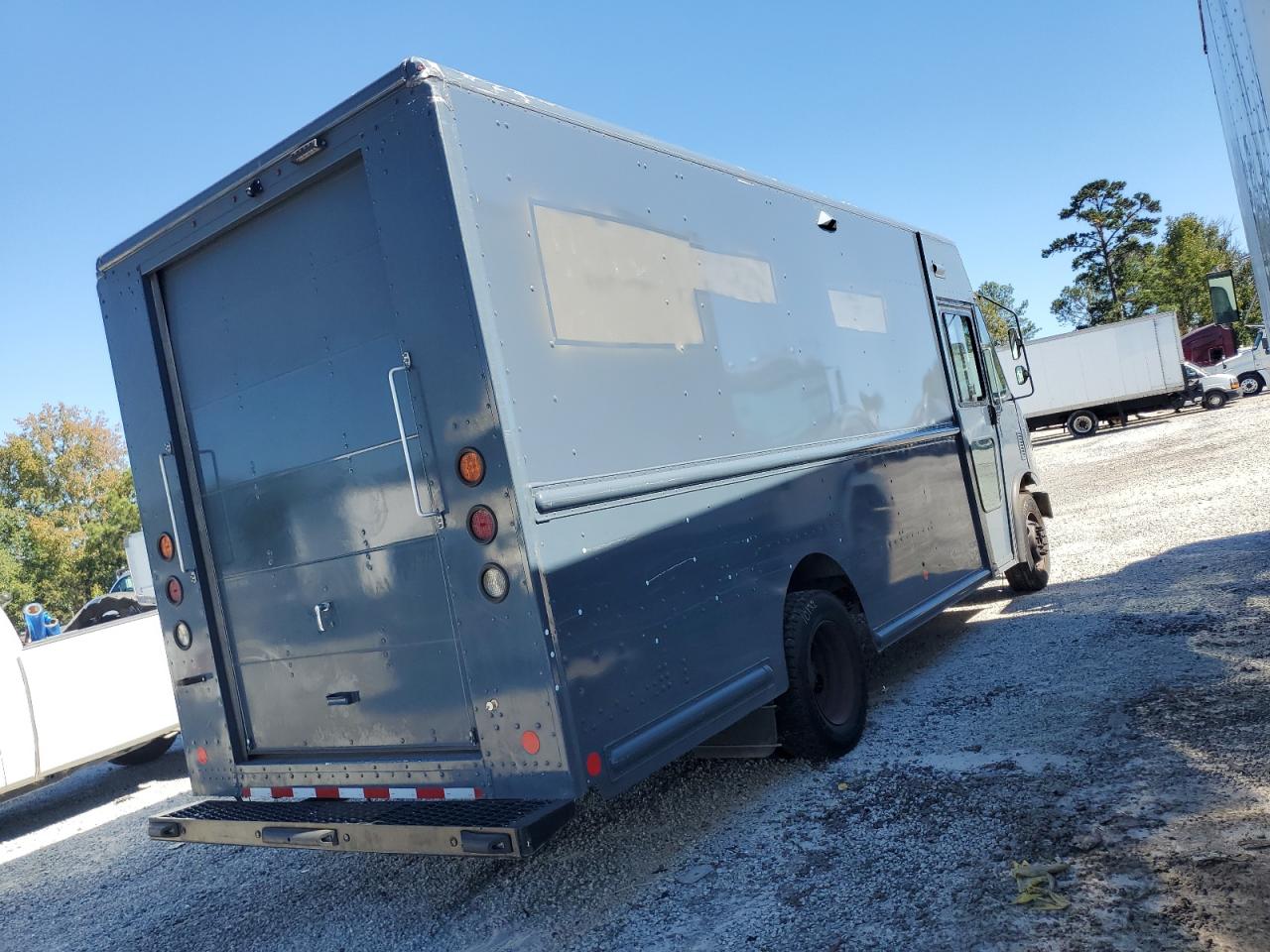 Lot #3302706021 2021 FORD F59