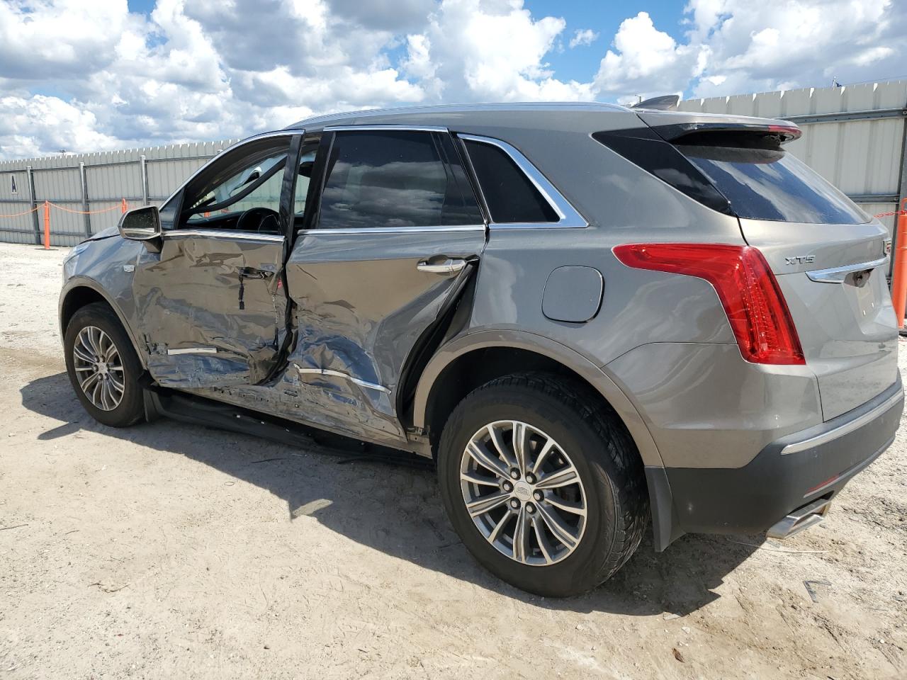 CADILLAC XT5 LUXURY
