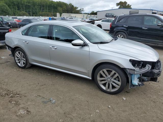 2017 VOLKSWAGEN PASSAT SEL 1VWCT7A31HC049866