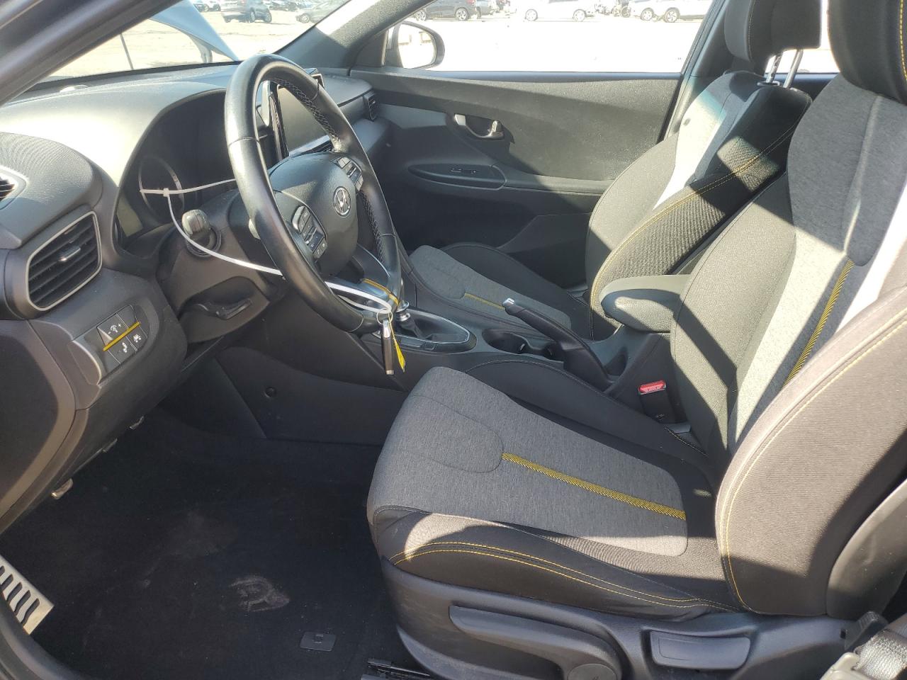 HYUNDAI VELOSTER TURBO