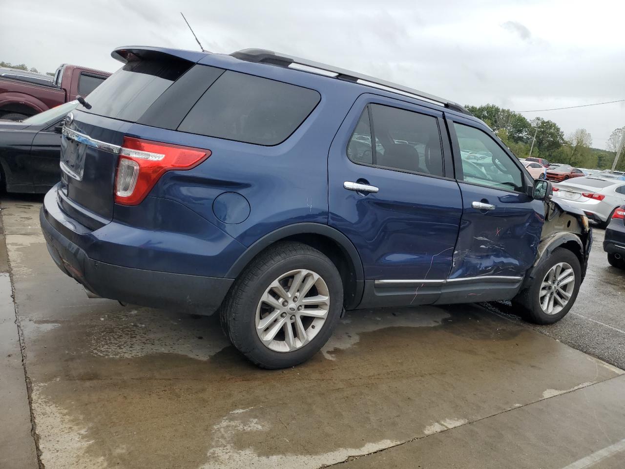 FORD EXPLORER XLT