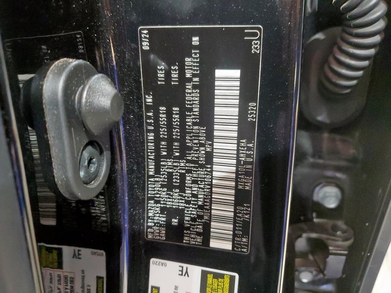 TOYOTA COROLLA CROSS XLE