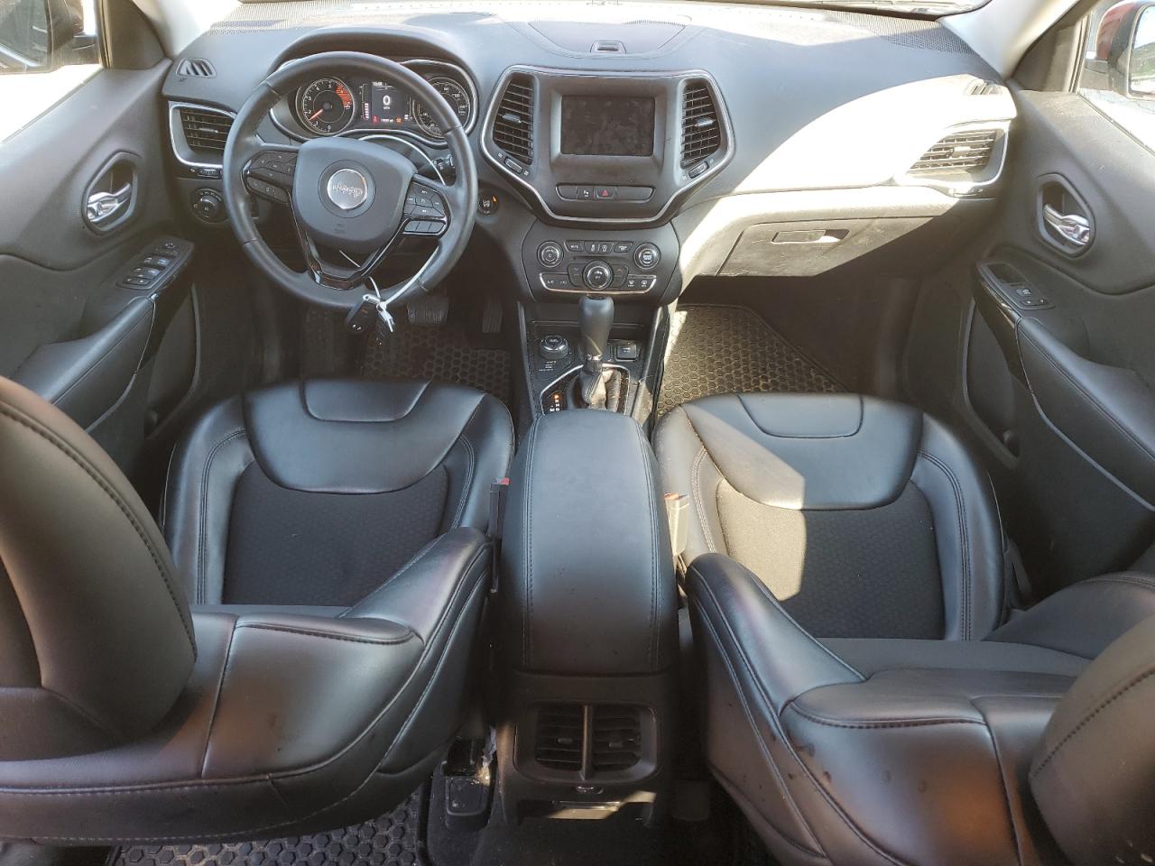 JEEP GRAND CHEROKEE LATITUDE PLUS