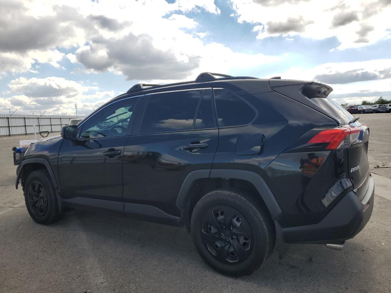 TOYOTA RAV4 LE