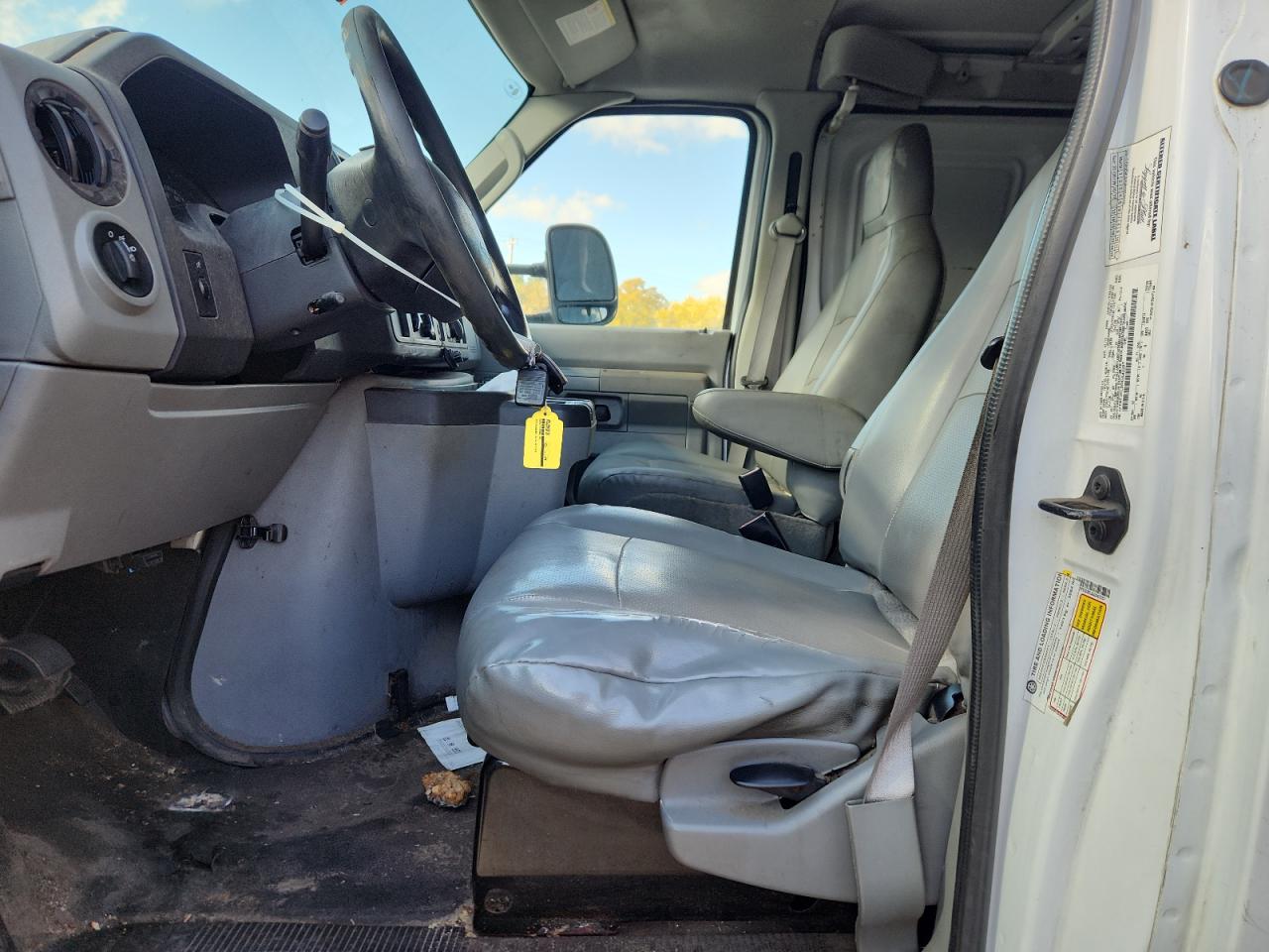 FORD ECONOLINE E350 SUPER DUTY VAN