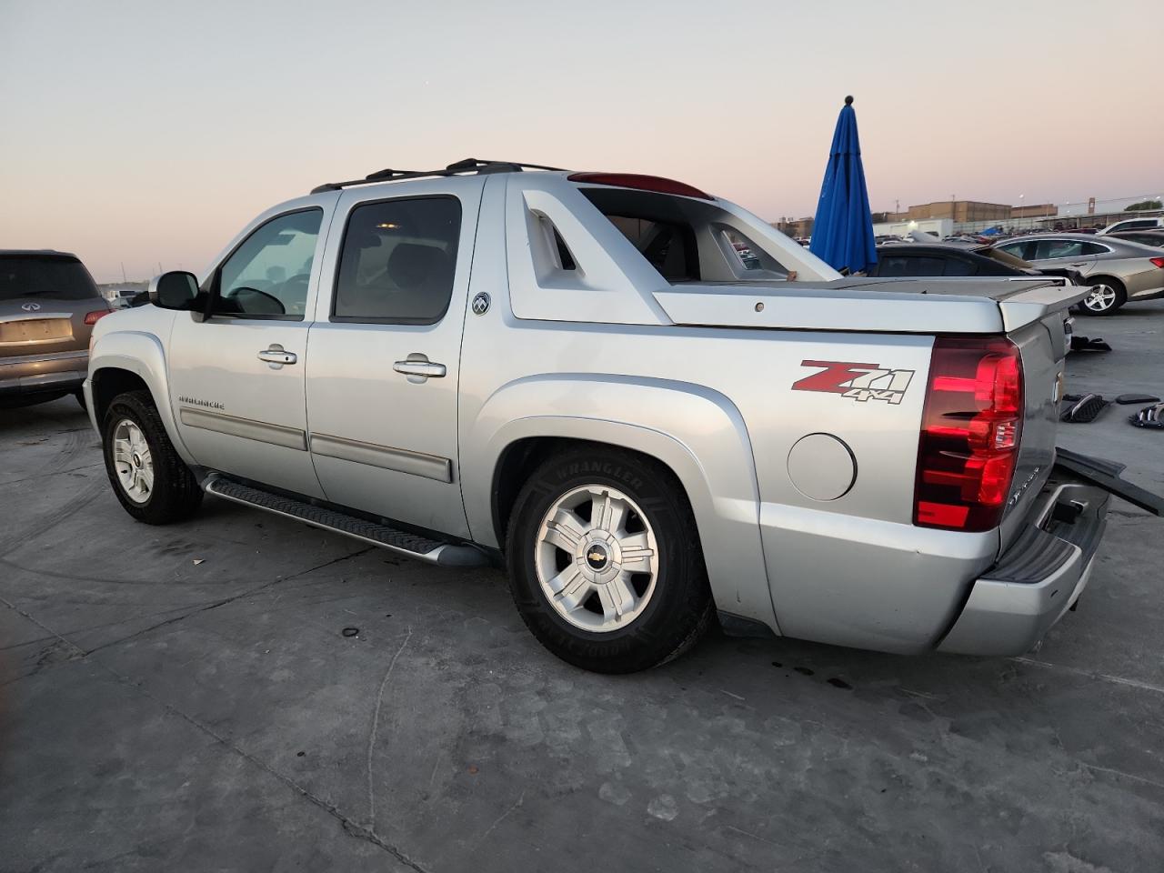 CHEVROLET AVALANCHE LT