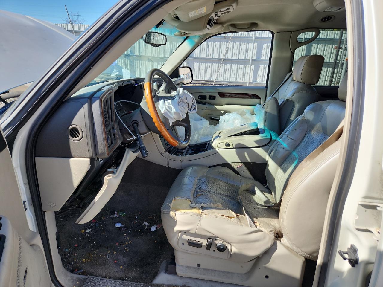 Lot #3284381040 2002 CADILLAC ESCALADE L