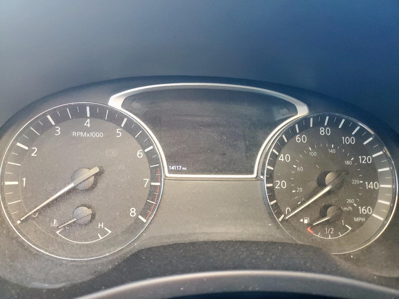 NISSAN PATHFINDER SV