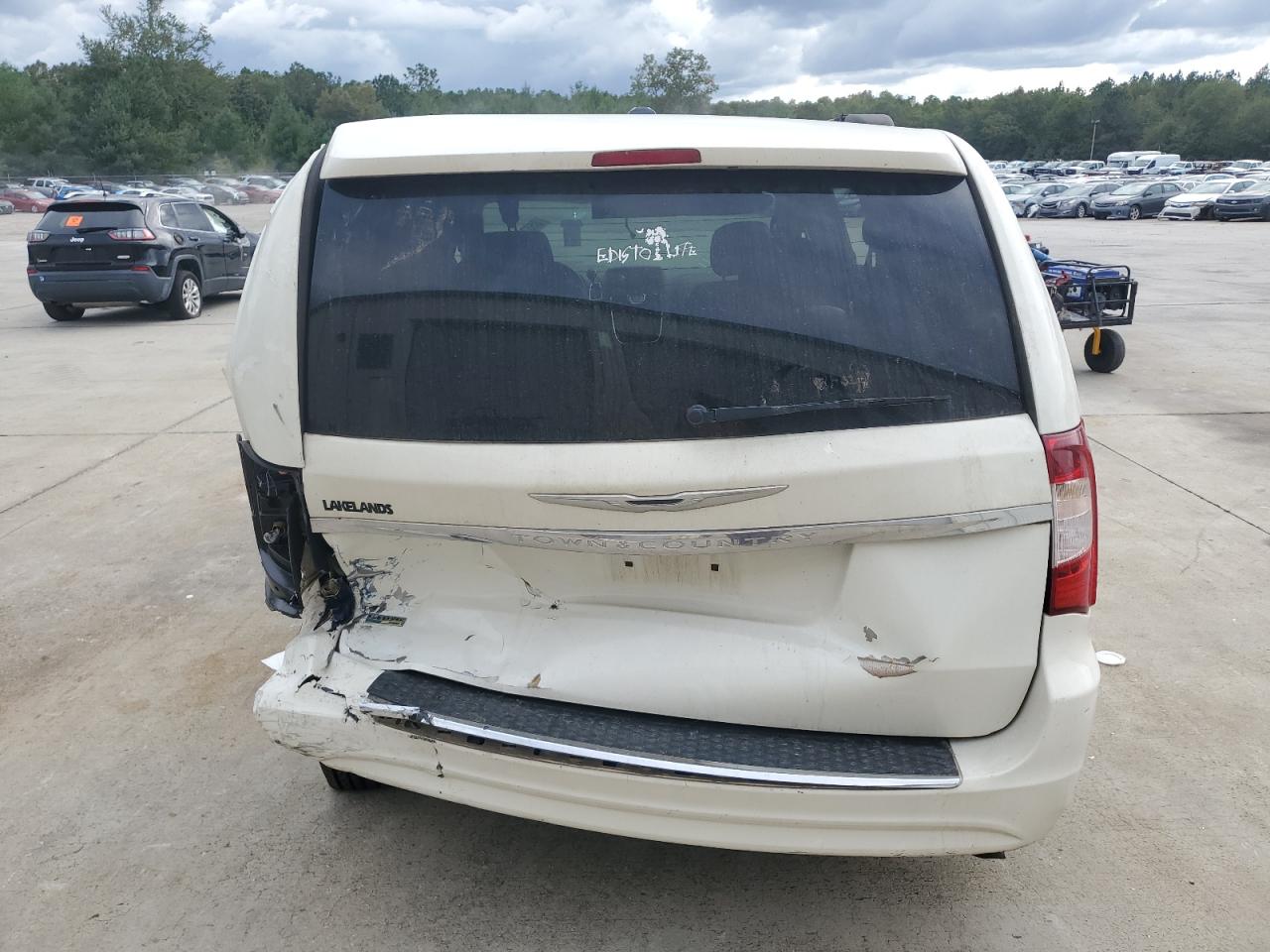 CHRYSLER TOWN & COUNTRY TOURING