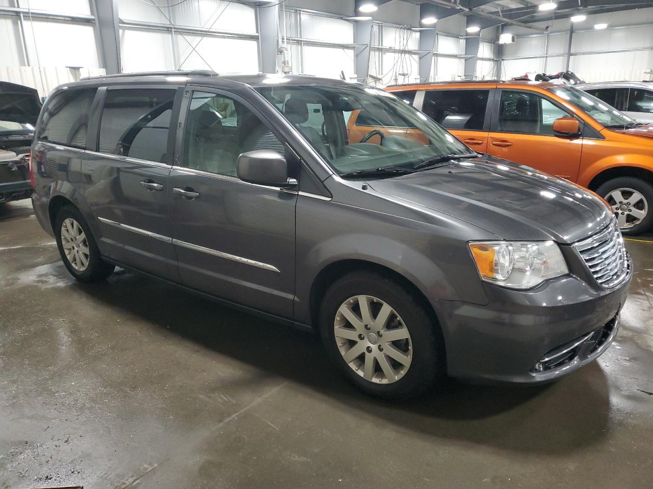 CHRYSLER TOWN & COUNTRY TOURING