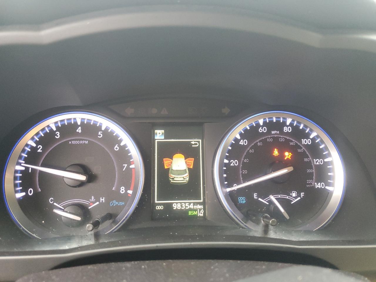 TOYOTA HIGHLANDER SE