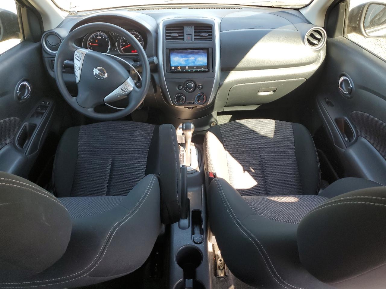 NISSAN VERSA S