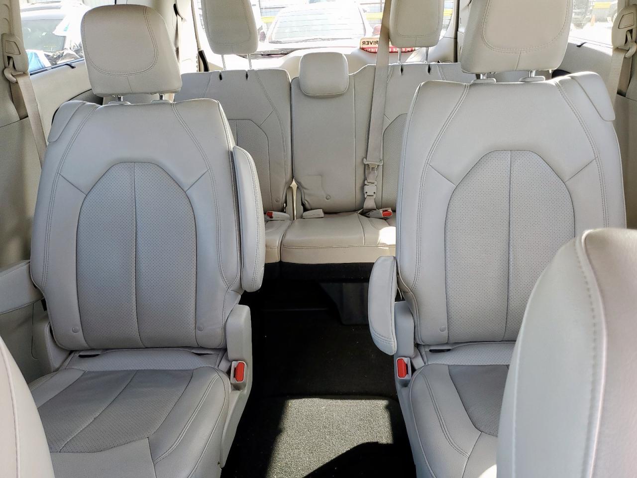 CHRYSLER PACIFICA TOURING L