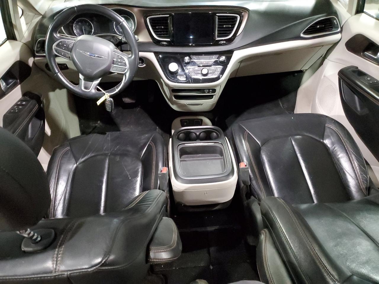 CHRYSLER PACIFICA TOURING L