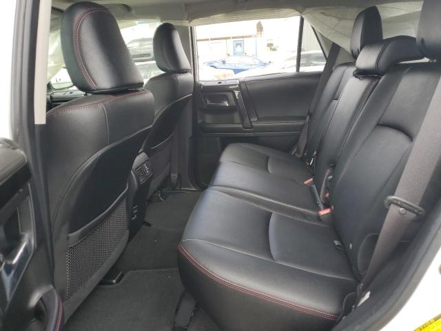 2019 TOYOTA 4RUNNER SR - JTEBU5JR1K5656524