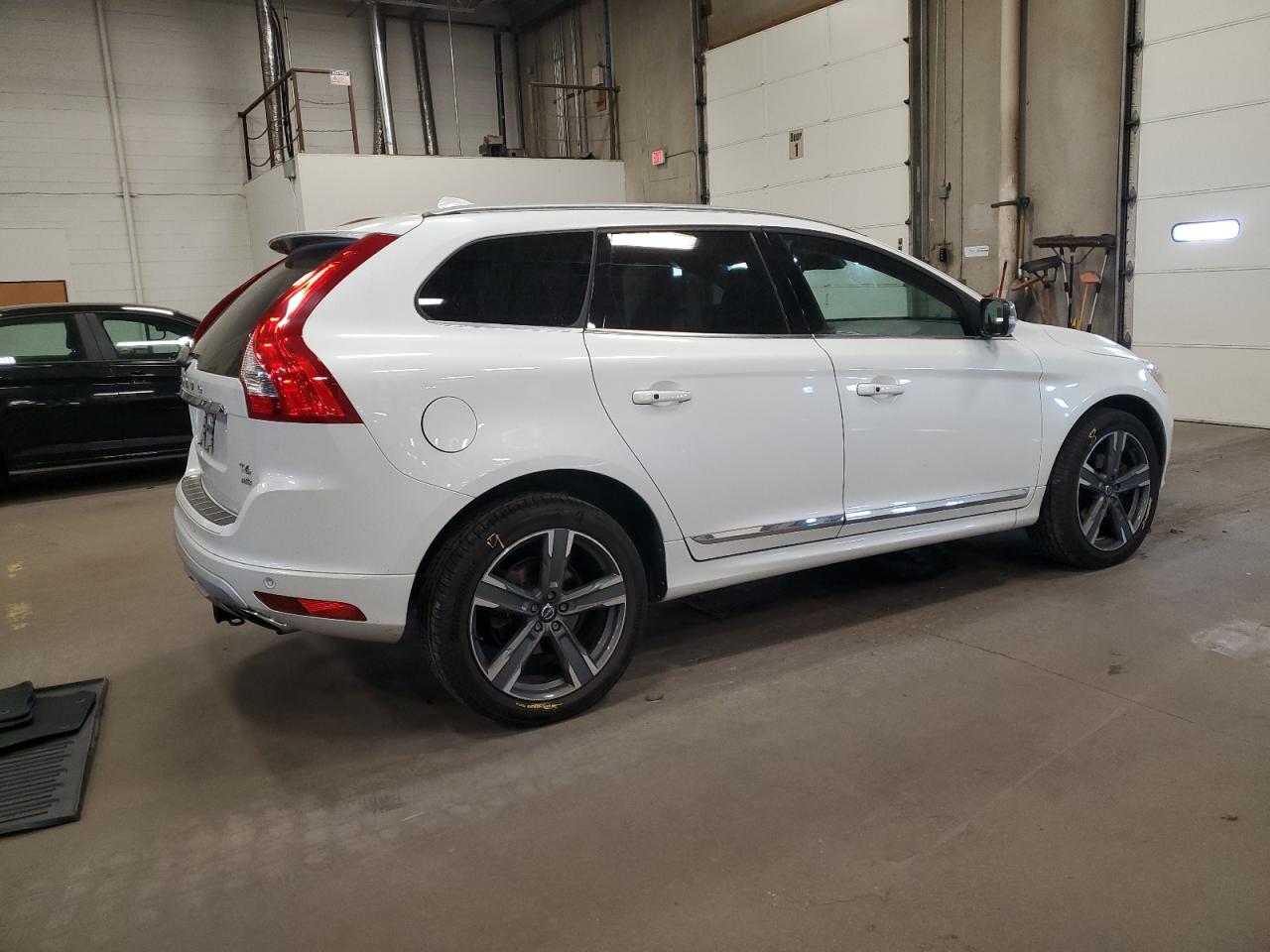 VOLVO XC60 T6 DYNAMIC