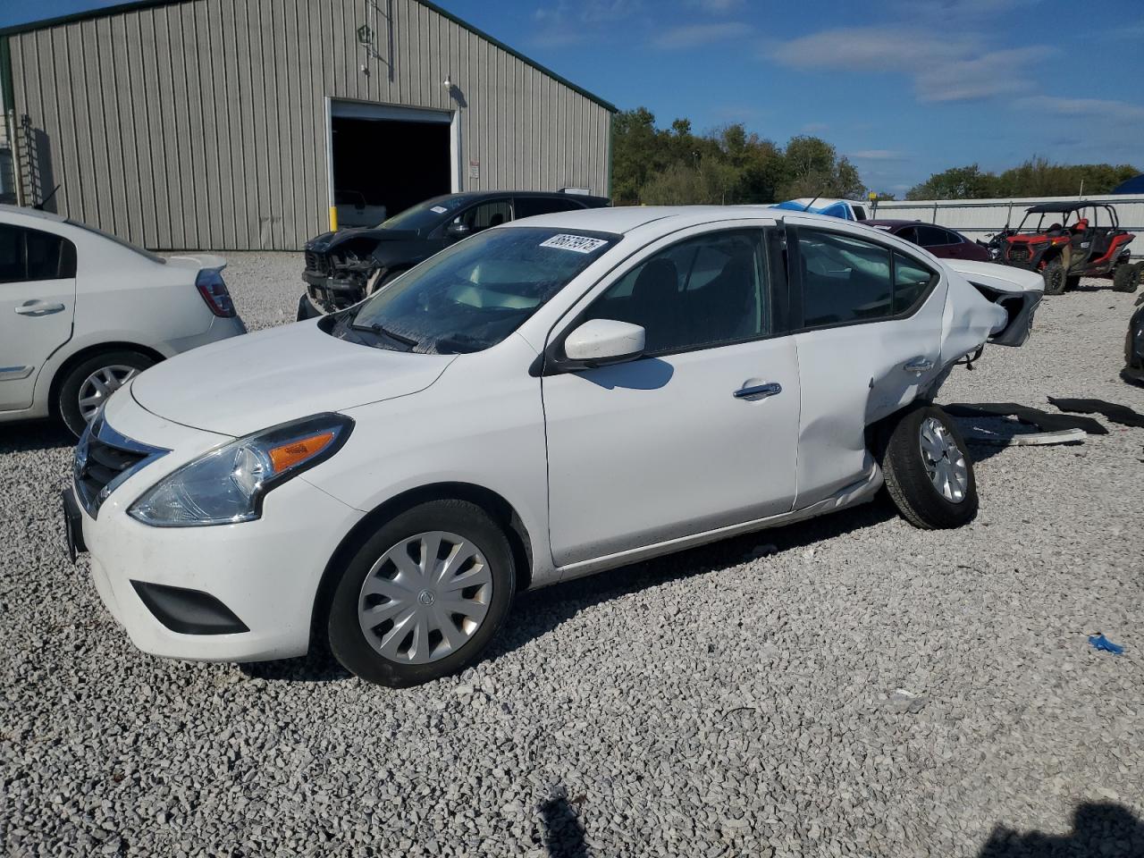 NISSAN VERSA S