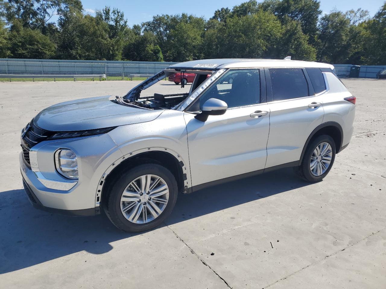 MITSUBISHI OUTLANDER ES