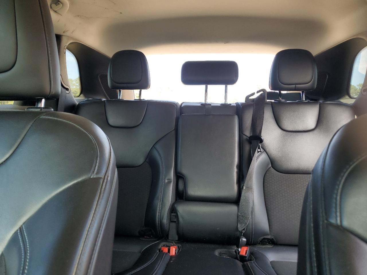 JEEP GRAND CHEROKEE LATITUDE PLUS