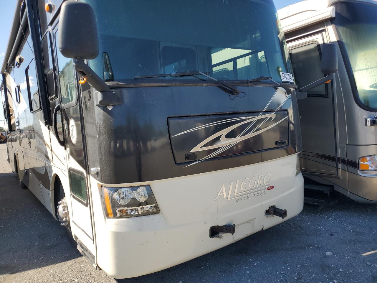 Lot #3284214549 2010 FREIGHTLINER CHASSIS XC