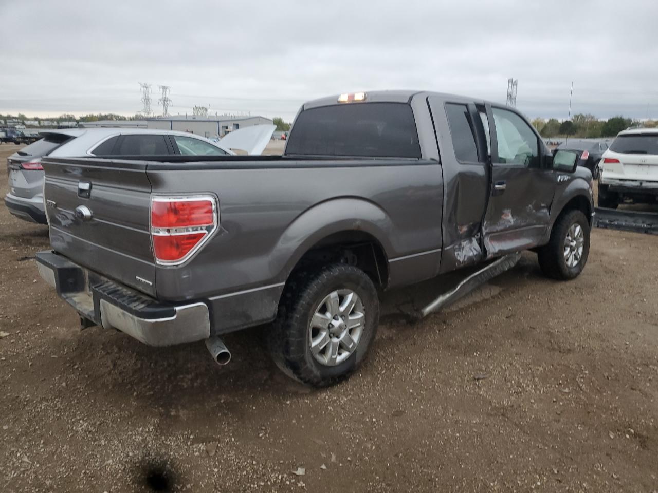 FORD F-150 SUPER CAB