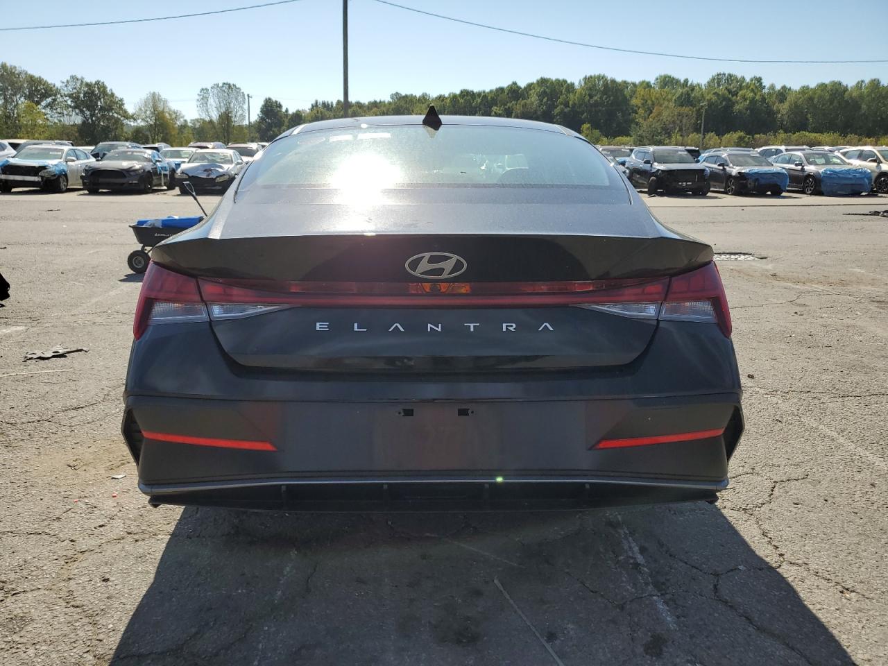 HYUNDAI ELANTRA SEL