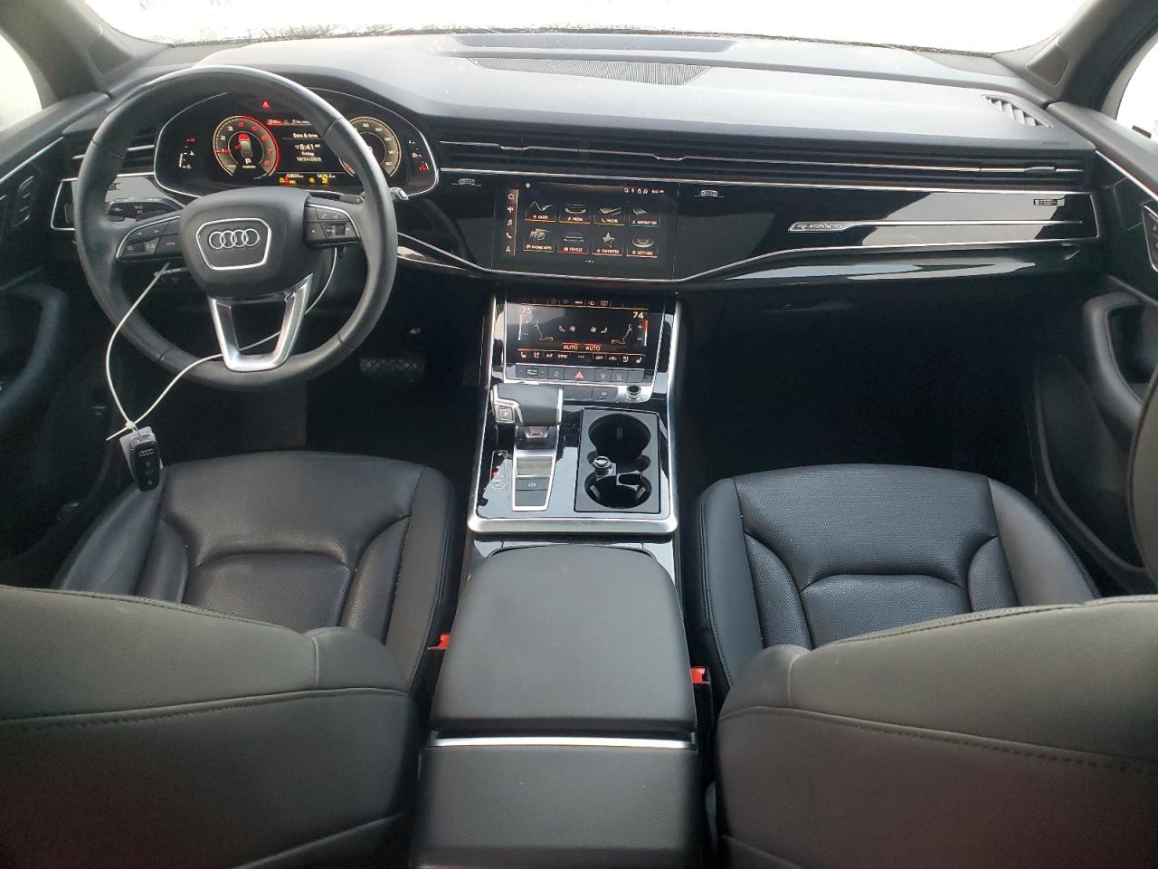 AUDI Q7 PREMIUM PLUS